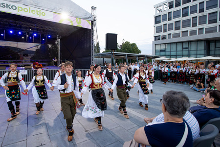 Folklorni večer Nikole Tesle 